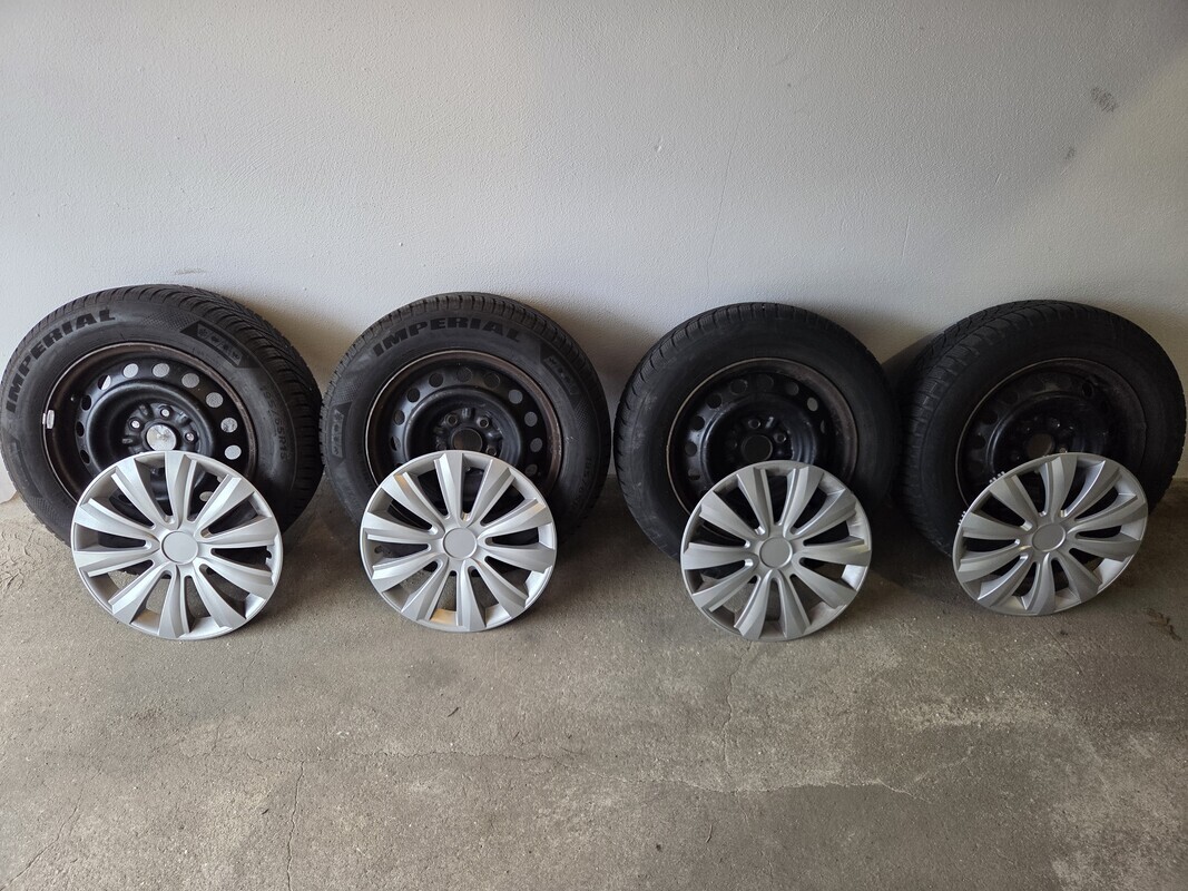 Elbląg Sprzedam komplet opon z felgami, &nbsp; TOYOTA AURIS, COROLLA E15 E16Do kompletu dorzucam kołpaki:2x opony