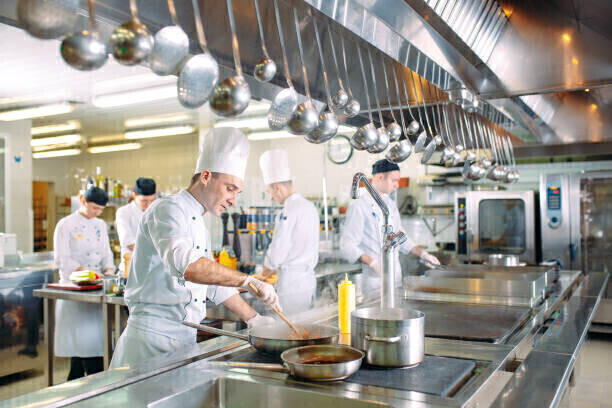 Elbląg Firma Cateringowa Smakpol-Catering sp. z o. o.poszukuje pomocy kuchennej od zaraz!Dołącz do naszego zespołu!