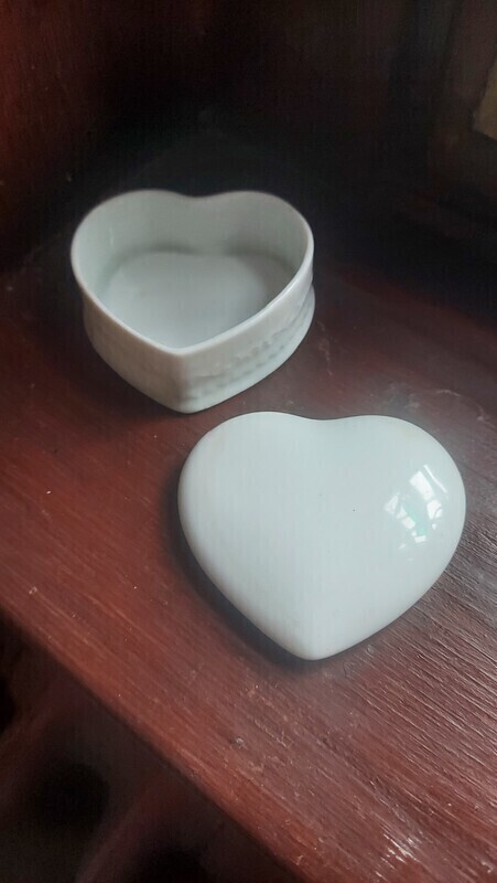 Elbląg Sprzedam rzeczy z kryształu i porcelany.