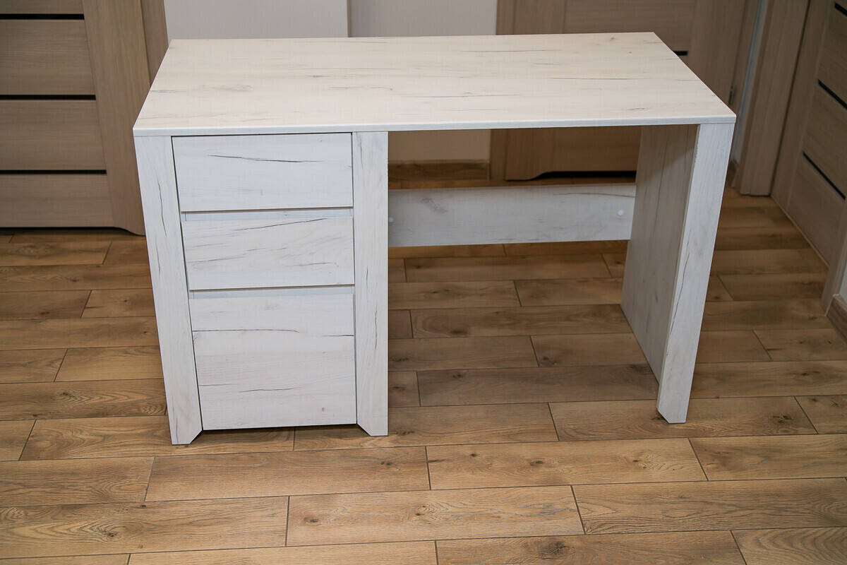 Elbląg Sprzedam biurko Meble Wójcik &ndash; Angel w bardzo dobrym stanie. Na sprzedaż funkcjonalne i estetyczne biurko