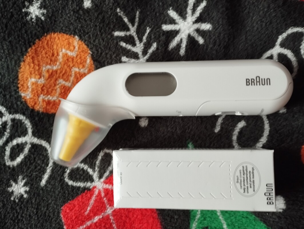 Elbląg Witam sprzedam termometr BRAUNA do uszu z wkładkami nowy z Baterią w środku. Polecam.