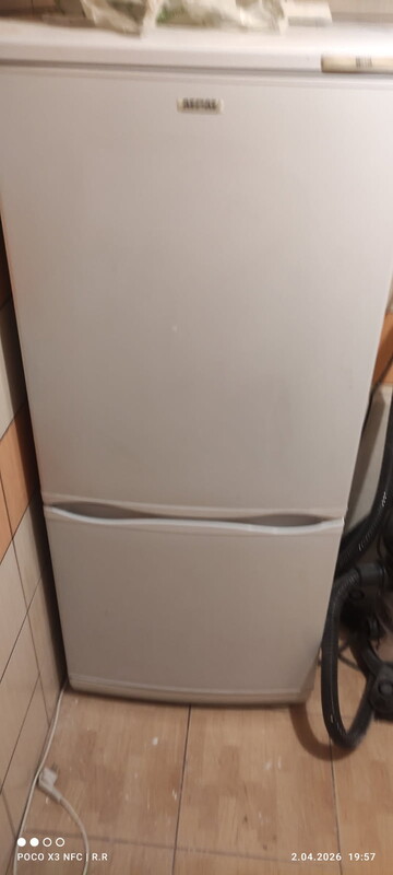 Elbląg Oddam lodówkę sprawna i kuchenkę gazową z piekarnikiem gazowym sprawne, zniesienie i transport we własnym