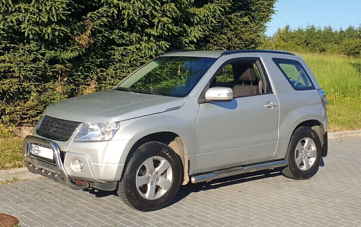 Elbląg Sprzedam&nbsp; Suzuki Grand Vitara 1.6 Comfort EU5 4x4 (srebny)&nbsp; 