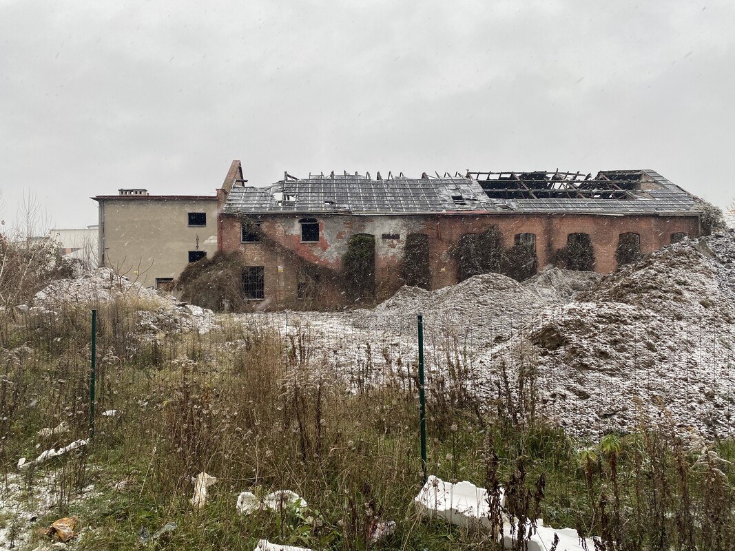 Elbląg Zlecę rozbiórkę budynku w zamian za pozyskane materiały