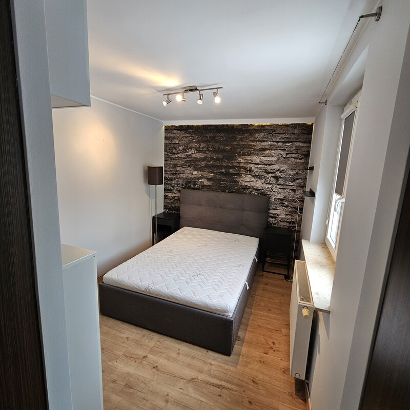 Elbląg DOM NIERUCHOMOŚCIOFERUJEMY NA SPRZEDAŻMIESZKANIE 4 POKOJOWEPow.61 m2BLISKO TARGOWISKO MIEJSKIEKUP MIESZKANIE