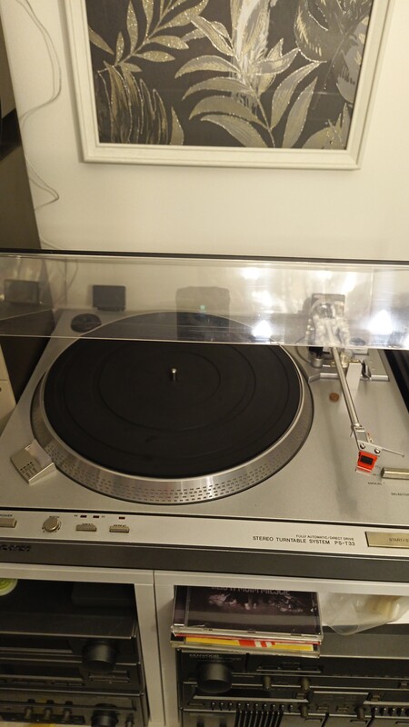 Elbląg Sprzedam gramofon Sony PS-T33 srebrny +dwie nowe wkładki (850pln)jakieś kolumny Philips do lekkiej renowacji z