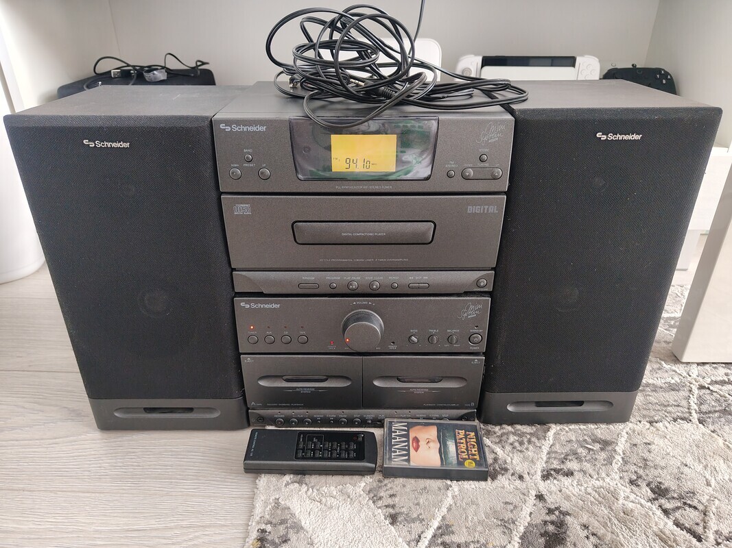 Elbląg Sprzedam zestaw widoczny na zdjęciu Schneider mini system MS 226
Głośniki działają bezproblemowo
Ewentualne