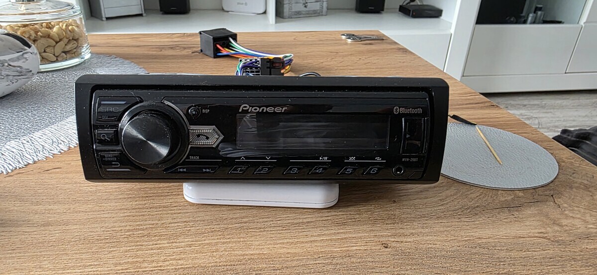 Elbląg Sprzedam Radio Samochodowe Pionier MVH-29BT Dodatkowo kostka przejściówka Radio praktycznie nowe raz podpięte
