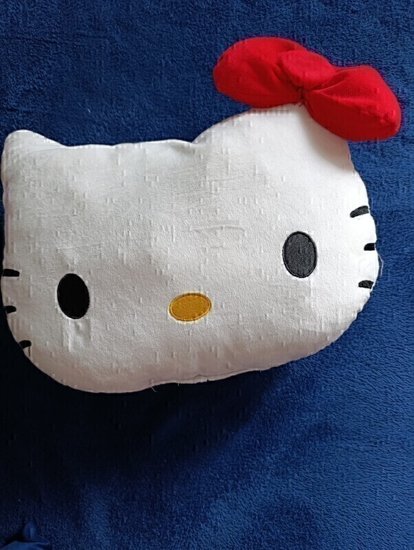 Elbląg Sprzedam poduszkę głowę Hello Kitty. Stan bardzo dobry. Kontakt sms