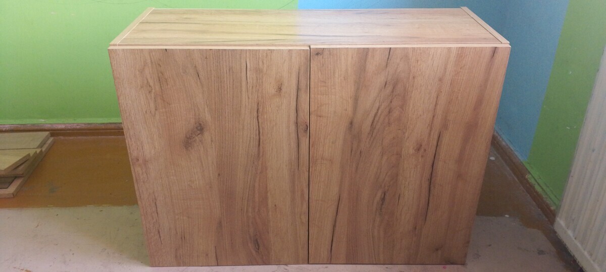 Elbląg Sprzedam szafkę kuchenna wiszącą 80x58cm.
Kupowana w grudniu w Castoramie w cenie 280zl.