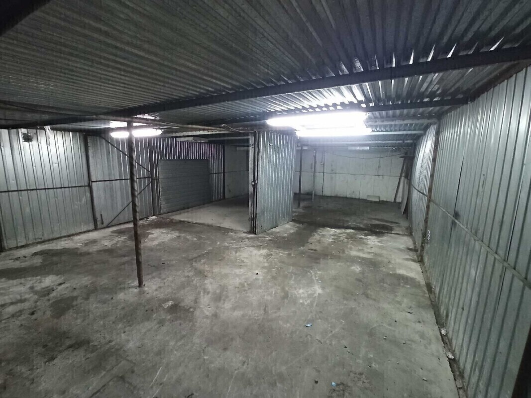 Elbląg Garaż 60 M2 w Elblagu