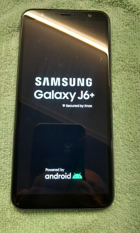 Elbląg Sprzedam samsunga galaxy j6 + stan bdb folia na wyświetlaczu proszę pisać oddzwonię.