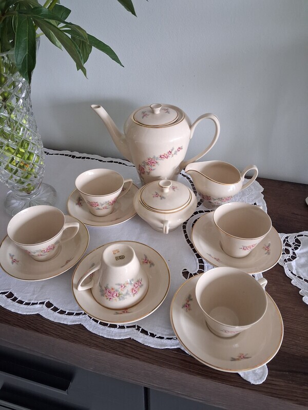 Elbląg Sprzedam zestaw do kawy porcelana sygnowana Chodzież. Stan bdb
