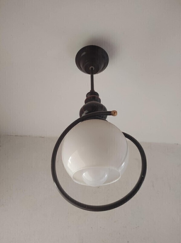 Elbląg Sprzedam oryginalny żyrandol w bardzo dobrym stanie. 
Cena do negocjacji.