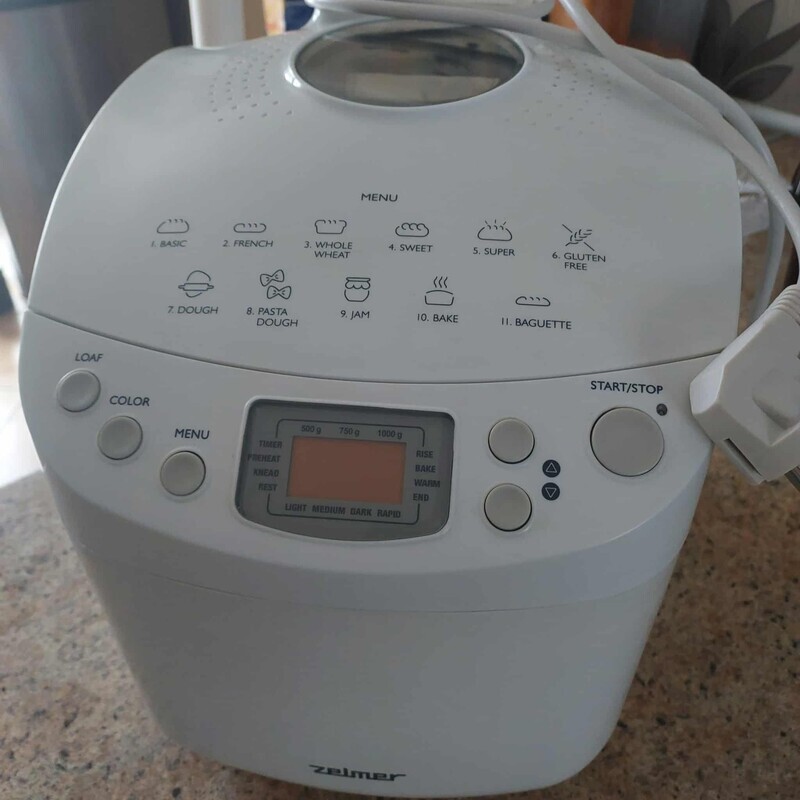 Elbląg Sprzedam urzadzenie do pieczenia chleba, użyte kilka razy w bardzo dobrym stanie. Jedynie odbiór osobisty, bez