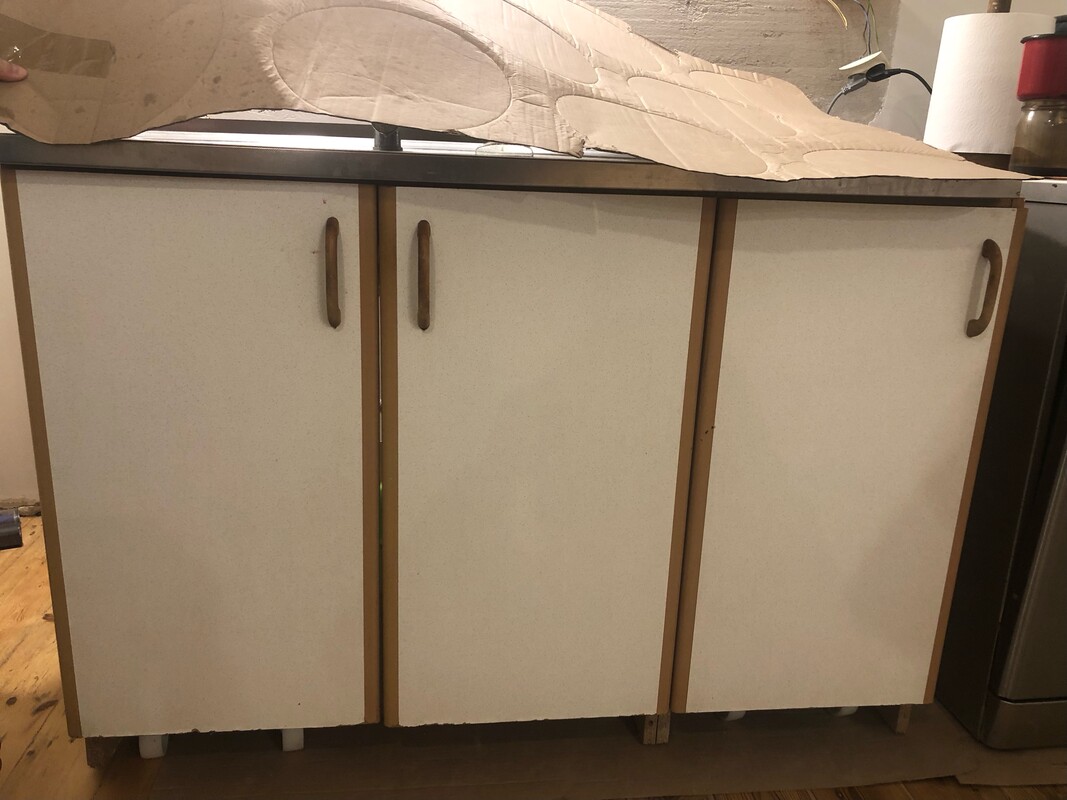 Elbląg z Powodu remontu oddam za kawę Tchibo: używana kuchenkę gazowo-elektryczną w dobrym stanie oraz szafkę pod zlew