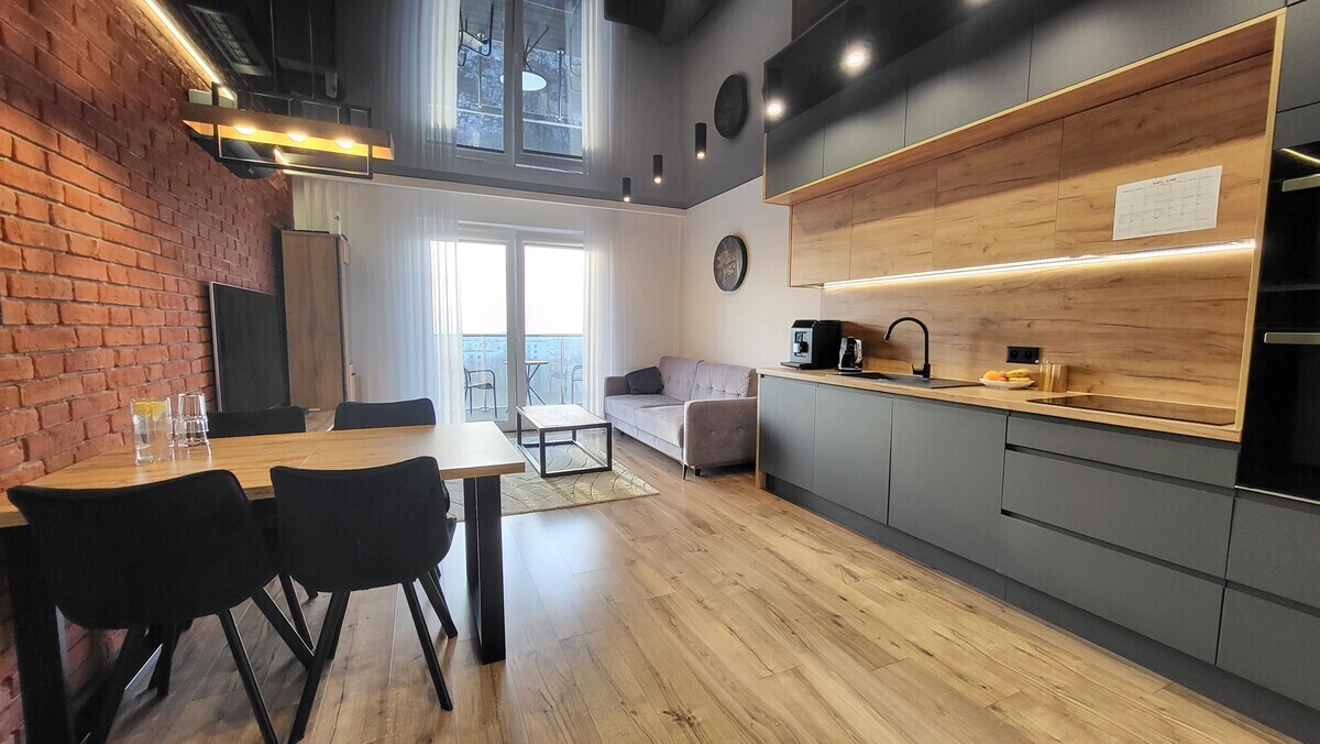 Elbląg KWADRAT NIERUCHOMOŚCI2 pokoje, wysoki standard wykończeniaKorona ElblągaVI piętro -&nbsp; windaduży balkon od