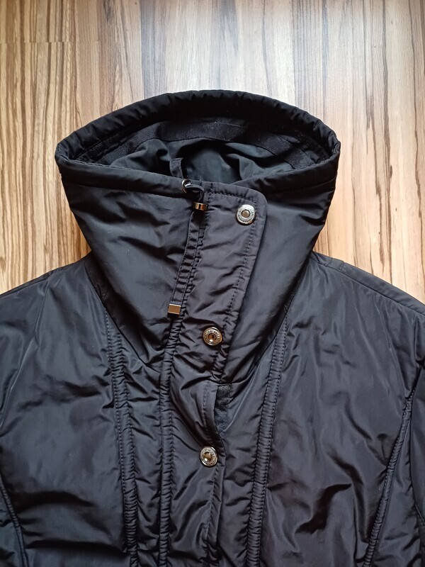 Elbląg Kurtka damska ocieplana kolor czarny stan idealny jak nowy, rozmiar 44,regulacja w talii  na zatrzaski z tyłu,