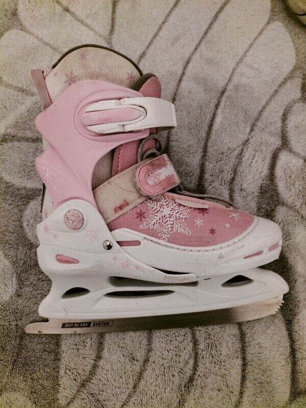 Elbląg SPRZEDAM ŁYZWY DZIECIĘCE ROZMIAR 30-33