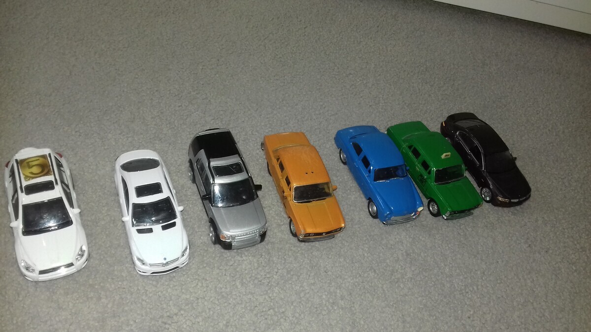 Elbląg Sprzedam 7 aut dużych, blaszanych. Stan idealny. Proszę o sms.