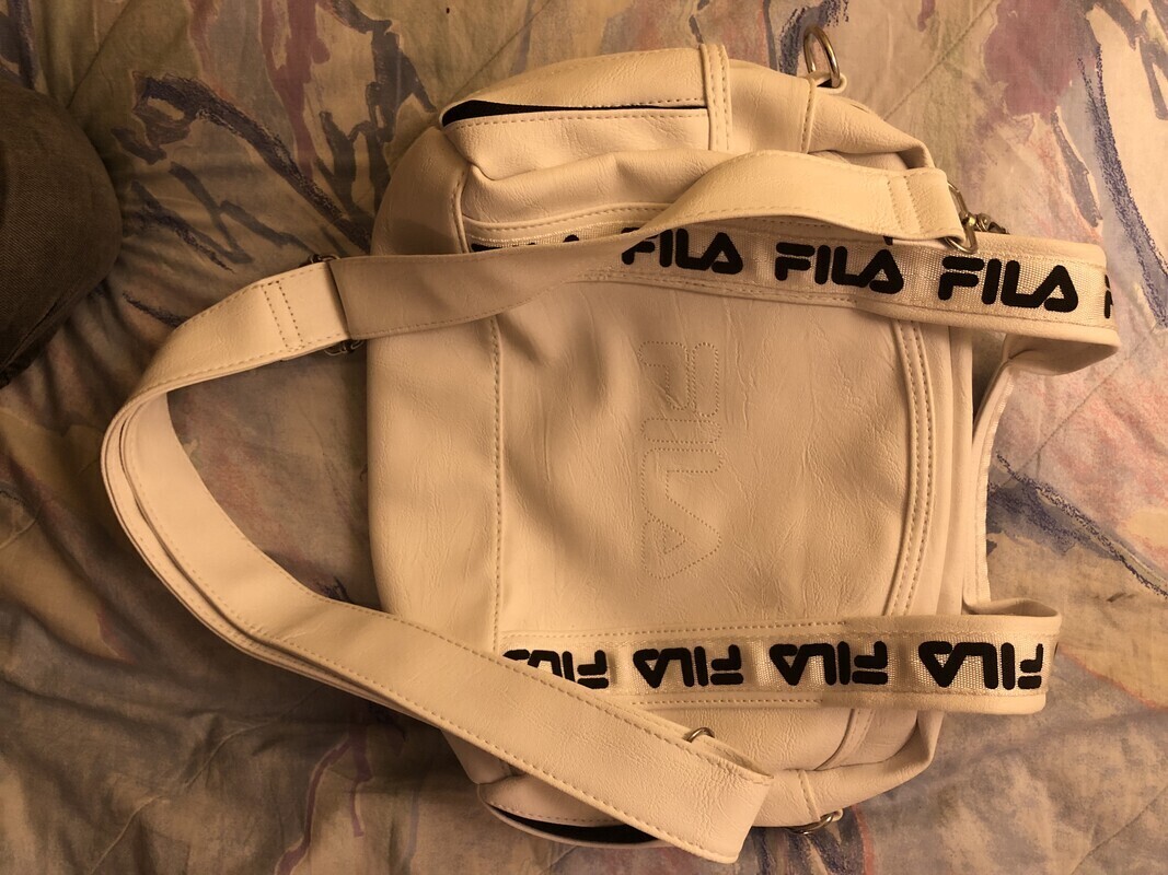 Elbląg Torebka Fila, nowa, oryginalna, w kolorze białym, oczywiście nieużywana, zakupiona za granicą. Stan oczywiście