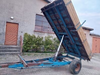 Elbląg Sprzedam przyczepę wywrotkę na 3 strony, długość 370 cm, szerokość 190 cm, sprowadzona z Danii. 
Cena: 6700