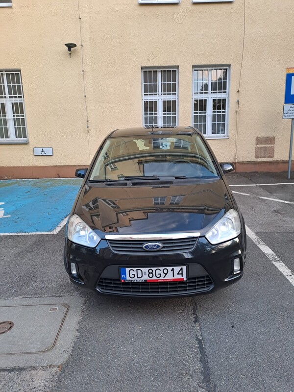 Elbląg Sprzedam Forda C-MAX z 2008 roku. Jest to samochód osobowy typu minivan, zasilany silnikiem benzynowym o