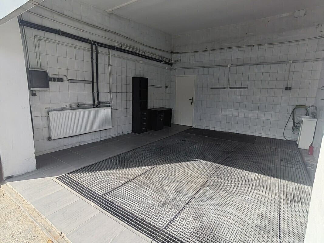 Elbląg Pomieszczenie 30m2 na lakiernię detaling, garażDodatkowo pomieszczenie socjalne35m2