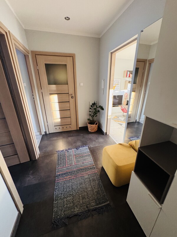 Elbląg ODSTĄPIĘ MIESZKANIE ETBS | 2 POKOJE | 44,23 m² | BALKON | GARAŻ | ELBLĄG – UL. ŻYRARDOWSKA
💰