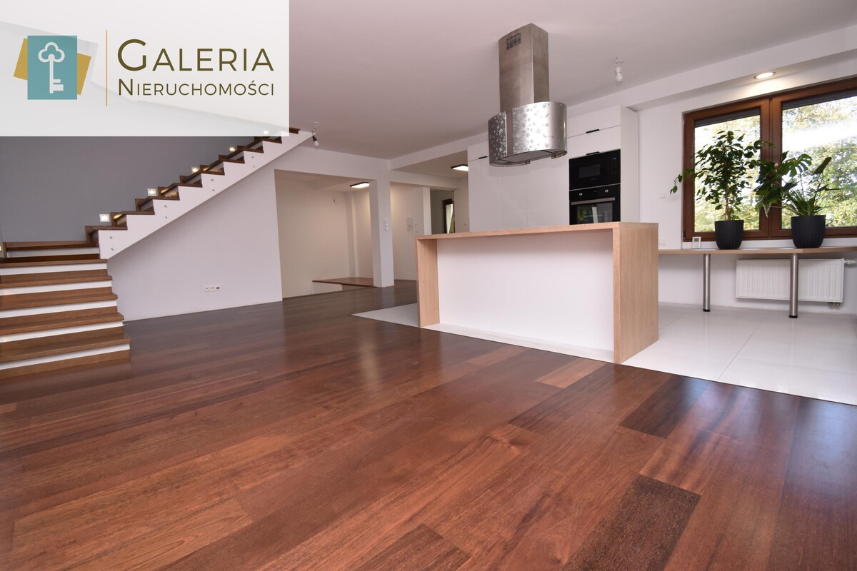 Elbląg GALERIA NIERUCHOMOŚCIZ pasji i miłości do nieruchomościNa sprzedaż: Dwupoziomowy apartament z widokiem na Park