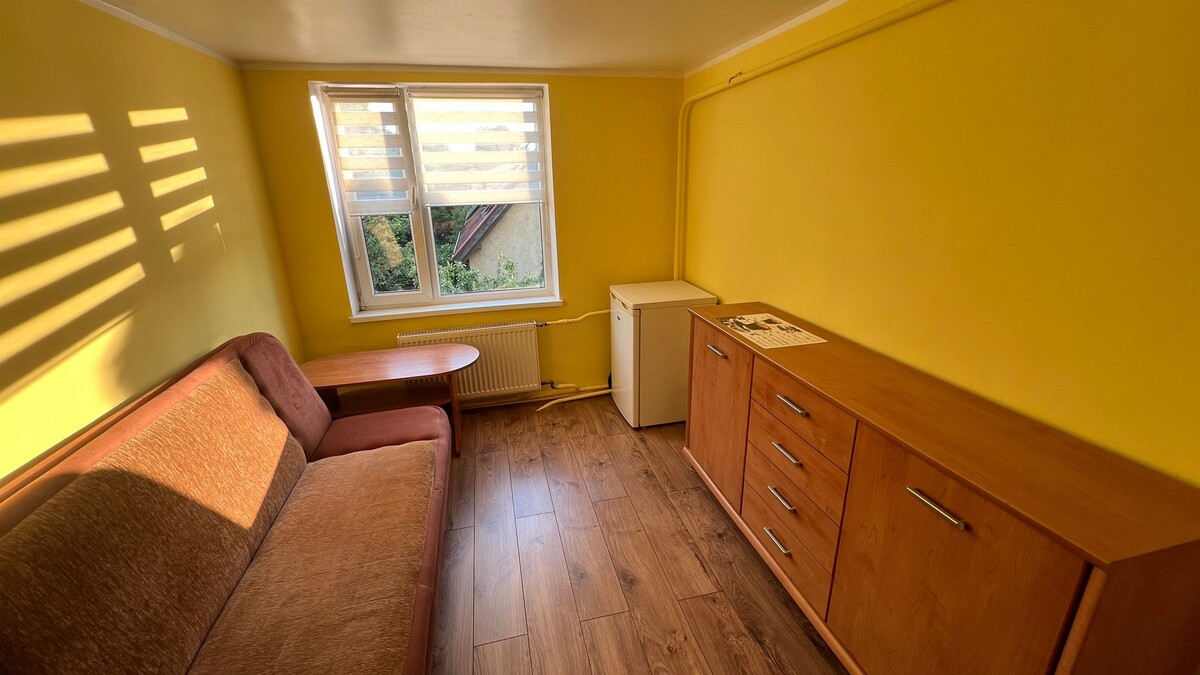 Elbląg Wynajmę samodzielny pokój w domku jednorodzinnym, na pierwszym piętrze. Pokój dla jednej pracującej osoby. W