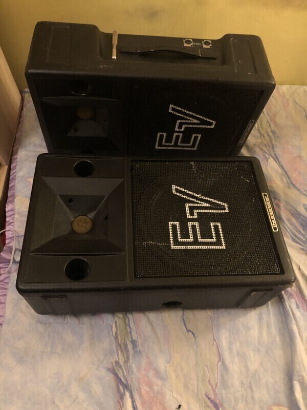 Elbląg Sprzedam kolumny estradowe Electro Voice S-100 Tapco. Kolumny dwudrozne 150 Watt RMS serii Tapco 100 procent