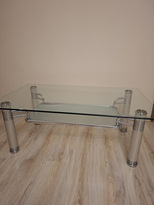 Elbląg Mam do oddania, za ptasie mleczko, ławę widoczną na zdjęciu, solidna, lekko uszkodzona dolna półka