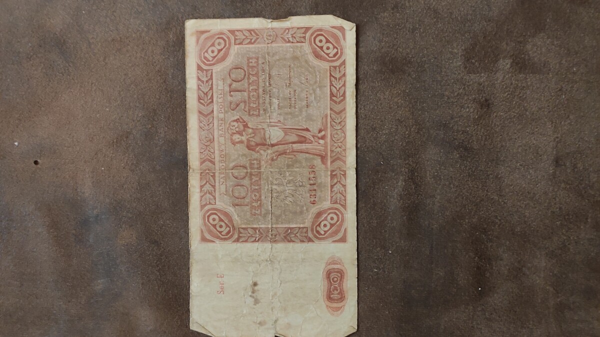 Elbląg Mam do zaoferowania banknot 100 złotych z datą 15 lipca 1947 roku. Banknot jest w stanie widocznie używanym, co