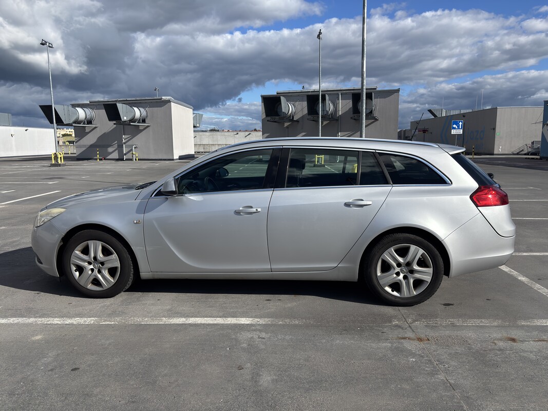Elbląg OPEL INSIGNIA SPORTS TOURER 1.8