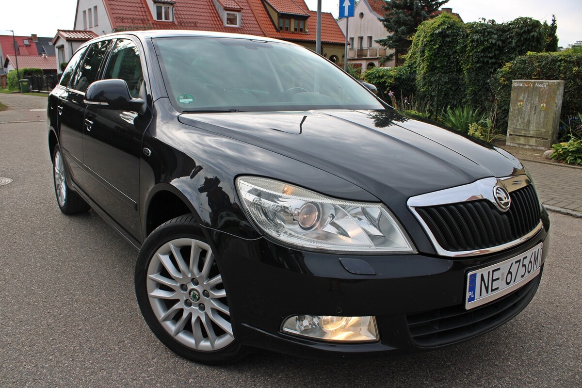 Elbląg SKODA OCTAVIA 2 LIFTSilnik : 2.0 TDi 140KMPełna wersja LAURIN & KLEMENT