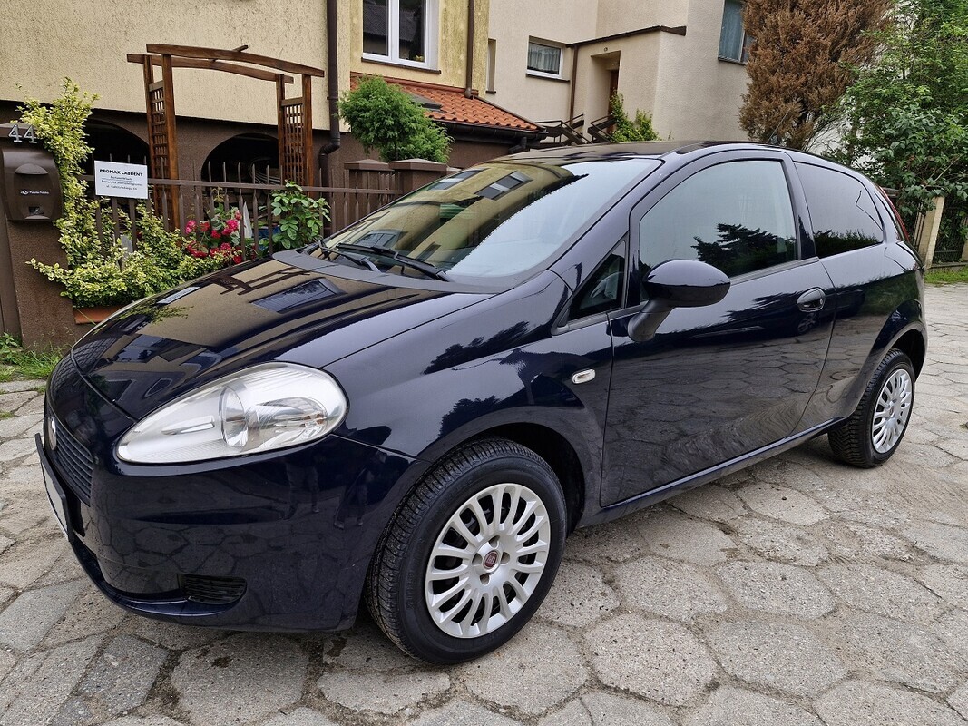 Elbląg Fiat Grande Punto1.3 DieselModel 2012KlimatyzacjaKupiony w Polskim Salonie