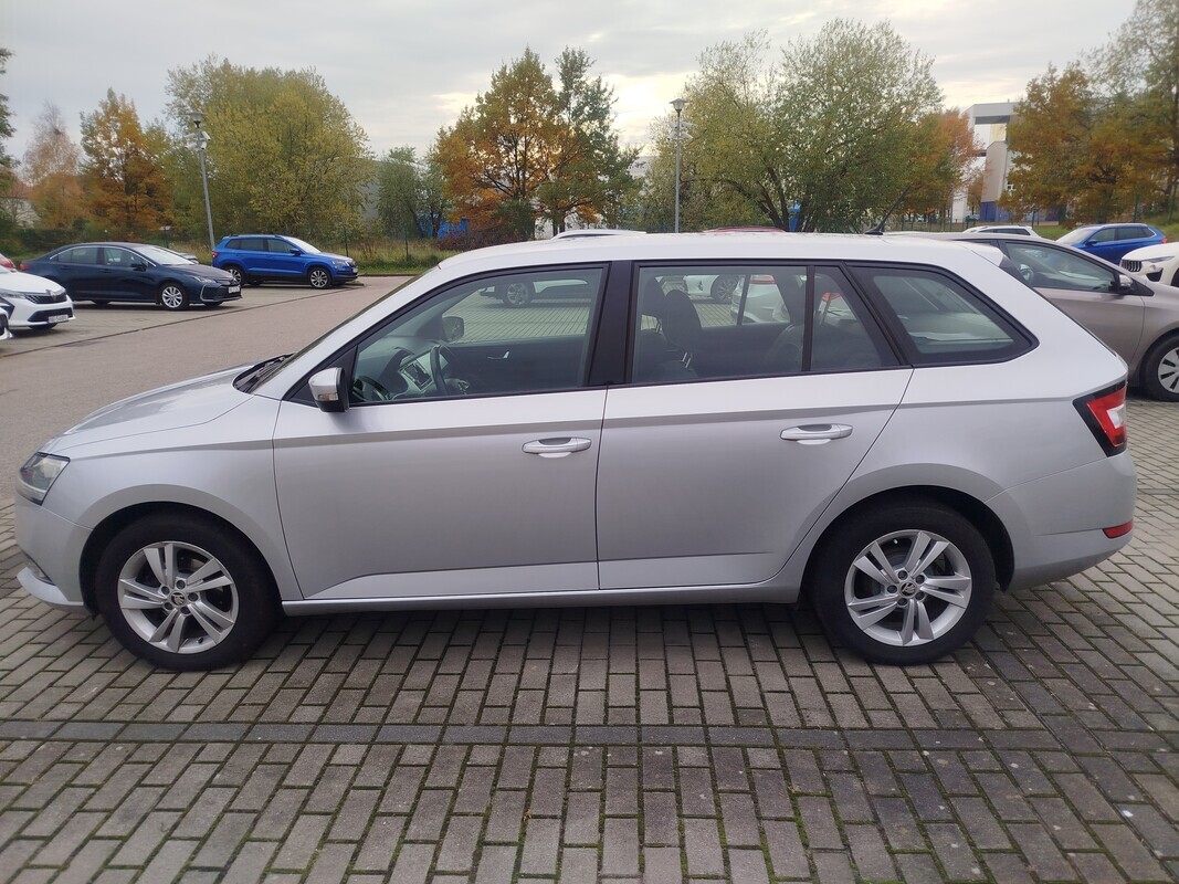 Elbląg Witam
Posiadam na sprzedaż bardzo ładną Skodę Fabię III Ambition, bezwypadkową w oryginalnym lakierze. Auto w