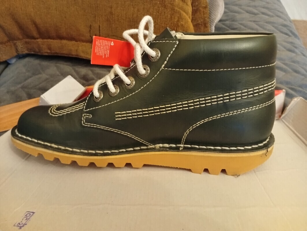 Elbląg Okazja!!       sprzedam damskie botki skórzane Kickers nowe nie uzywane w oryginalnym kartonie buty unisex dla