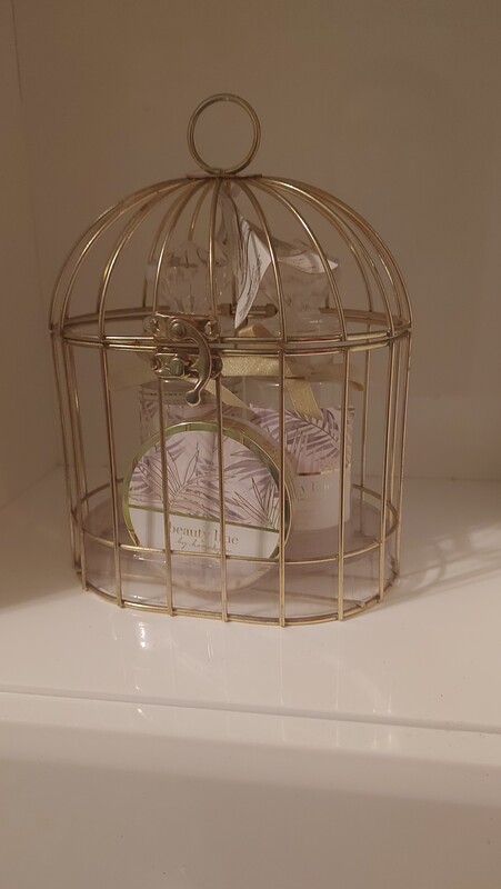 Elbląg Nowy zestaw do kąpieli w pięknym opakowaniu.