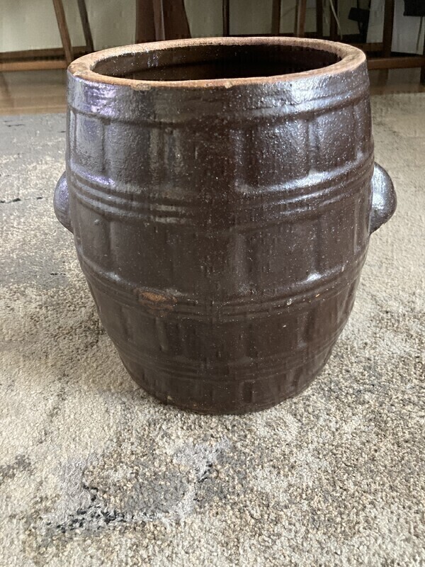 Elbląg Sprzedam 7l beczkę kamionkę w bardzo dobrym stanie. Beczka posiada 2 uchwyty. Idealna do kwaszenia kapusty.