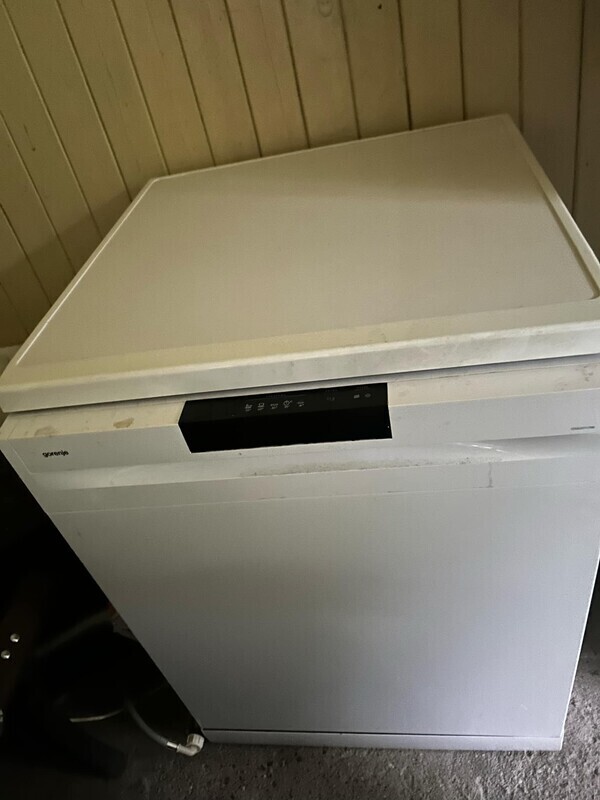 Elbląg Sprzedam zmywarkę firmy Gorenje 60cm. Sprawna, sprzedaje z powodu wyprowadzki. 
