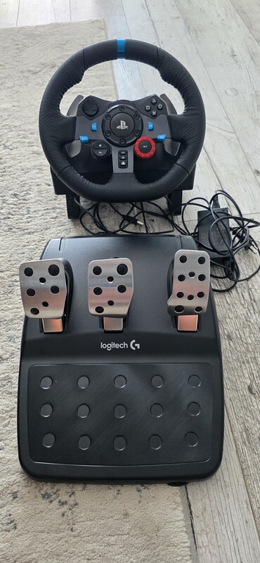 Elbląg Kierownica ps4 ps5 Logitech Driving x na gwarancji raz używana jak nowa na Gwarancji.