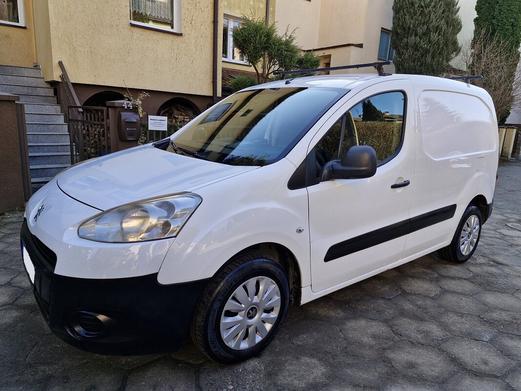 Elbląg Peugeot Partner1.6 BenzynaRok 2014KlimatyzacjaKupiony w Polskim Salonie