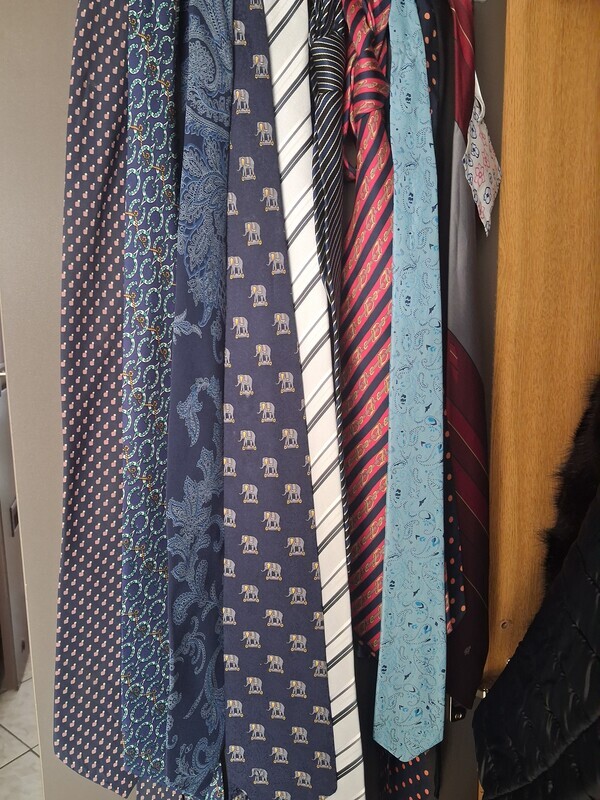 Elbląg Krawaty markowe jedwab naturalny! Stan nowe lub jak nowe, okazyjnie sprzedam