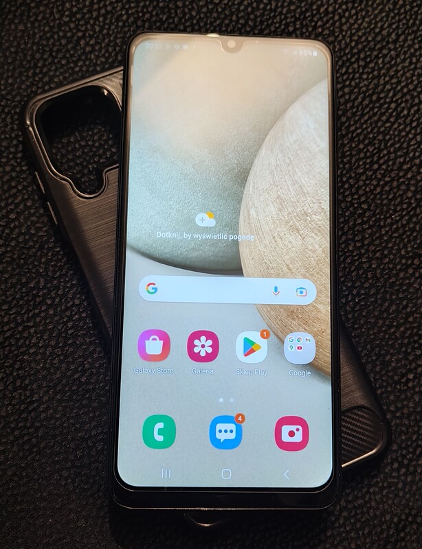 Elbląg Samsung Galaxy A12
Telefonik bardzo zadbany, na dwie karty sim, oczywiście w pełni sprawny
Bez żadnych kont,