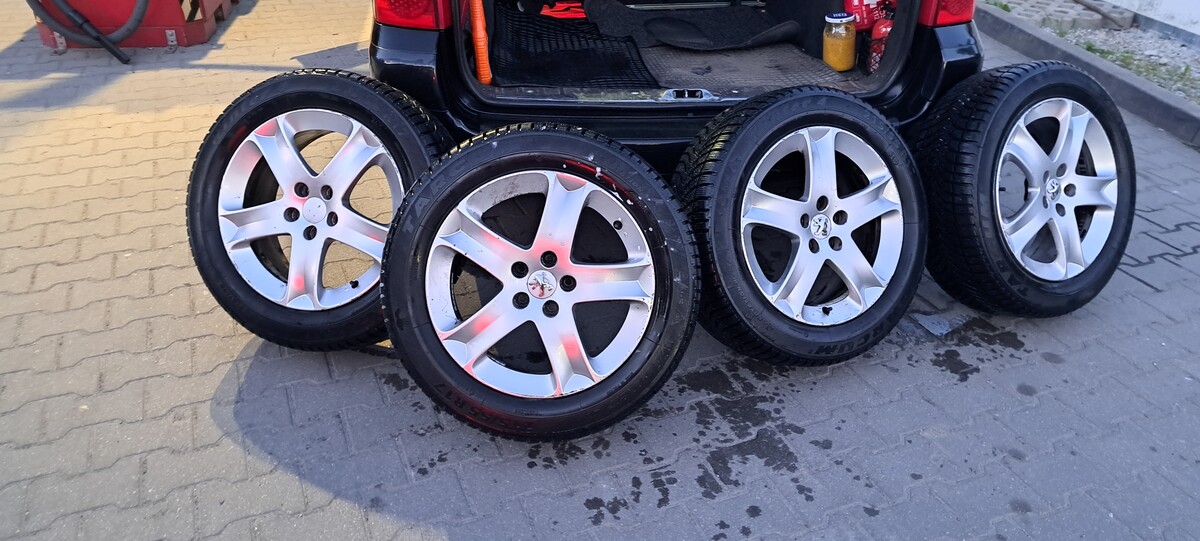 Elbląg Odsprzedam cztery Alu felgi 17 do CITROENA / PEUGEOTA. ( Opony 215 / 55 R 17,stan bardzo dobry, nalewki,