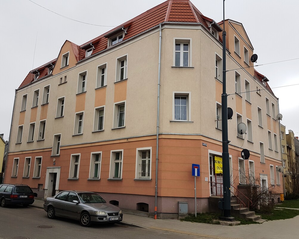 Elbląg SPRZEDAM- mieszkanie 2 pokoje, kuchnia i łazienka, 46,80m2,na 1 piętrze + miejsce parkingowe na zamkniętym