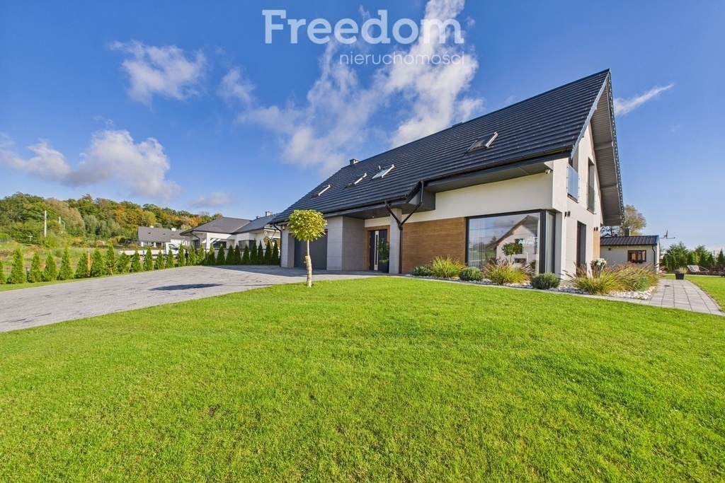 Elbląg FREEDOM NIERUCHOMOŚCISprzedam dom - Elbląg.&nbsp;Zapraszam do zapoznania się ofertą sprzedaży wyjątkowej