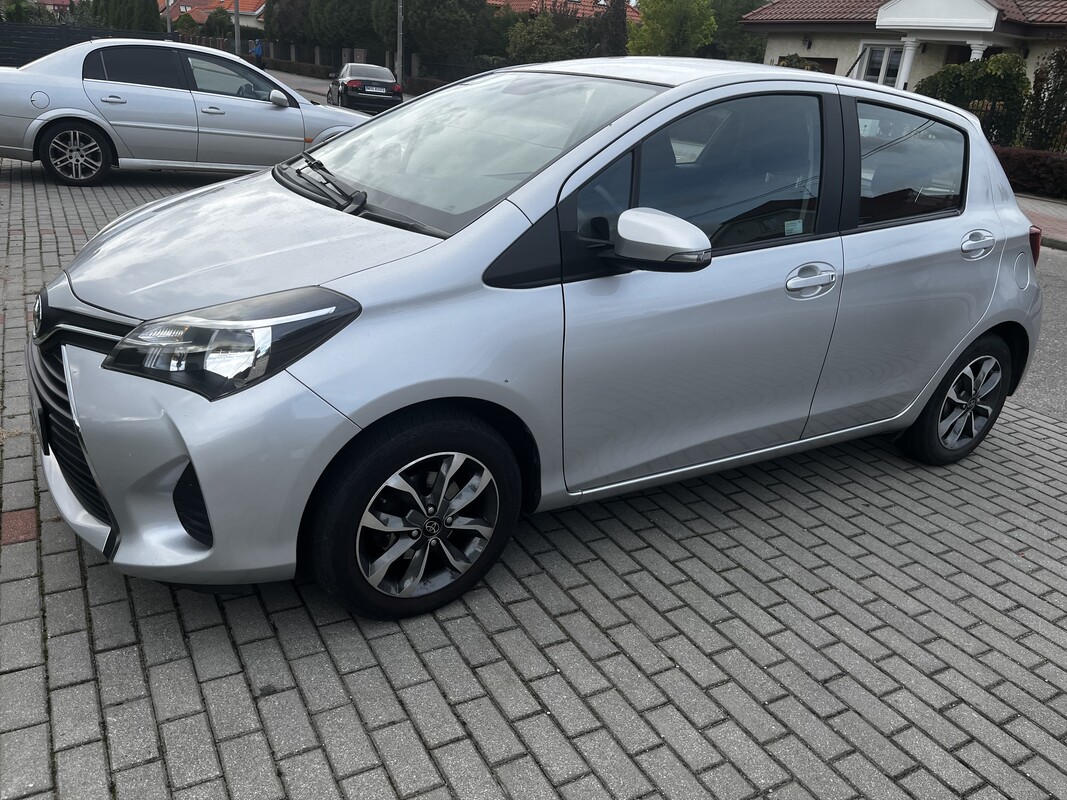 Elbląg Sprzedam Toyotę Yaris 2015 &ndash; benzyna, tylko 102 tys. kmBezwypadkowa, krajowa, z manualną skrzynią biegów